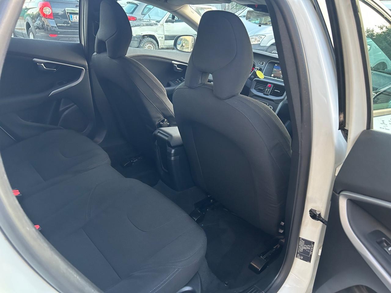 Volvo V40 D2 1.6 Diesel