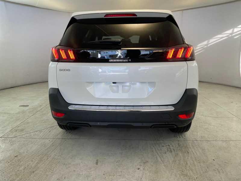PEUGEOT 5008 Hybrid 136 e-DCS 6Â  ALLURE PACK
