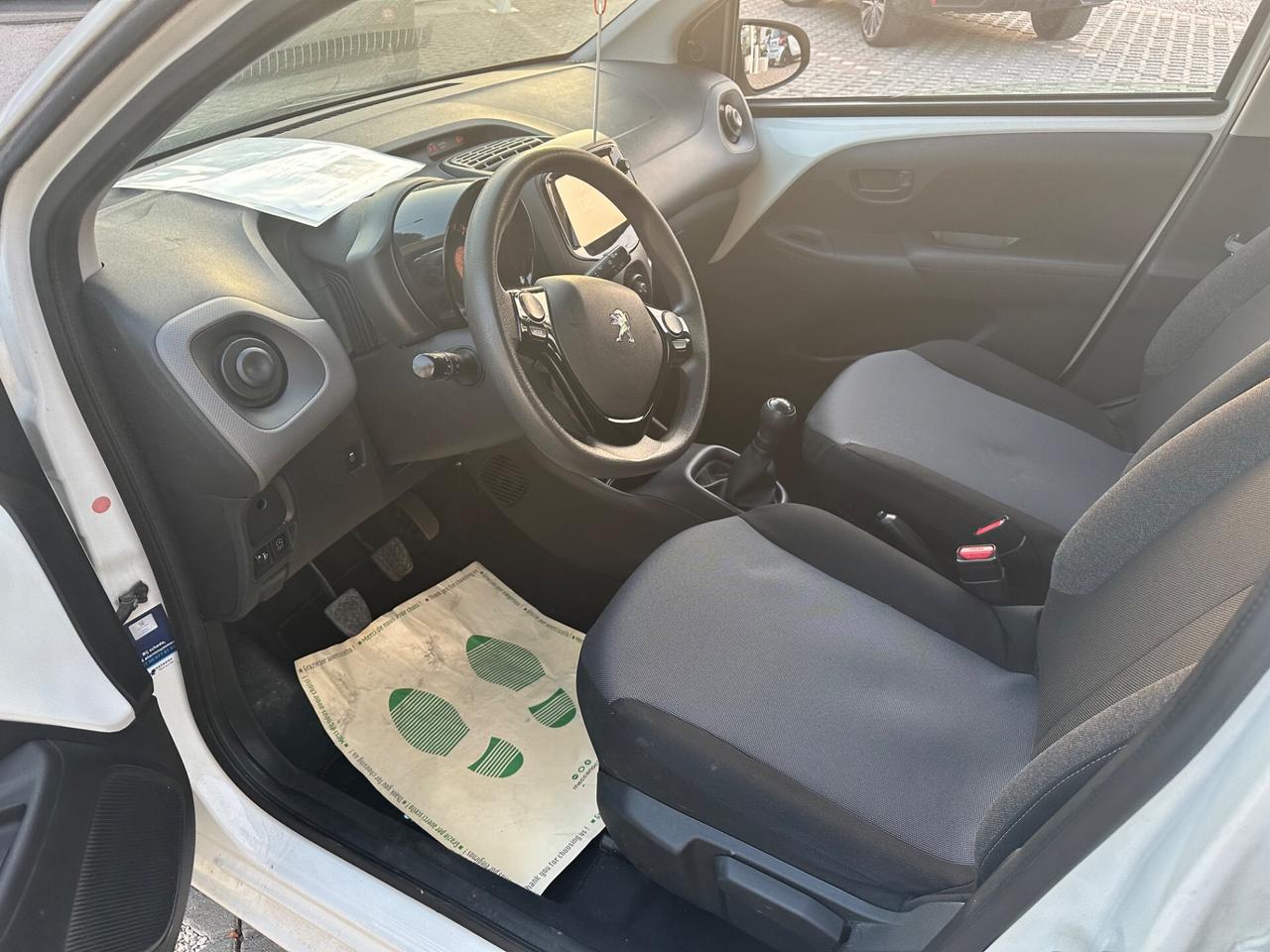 Peugeot 108 VTi 72 5 porte Allure