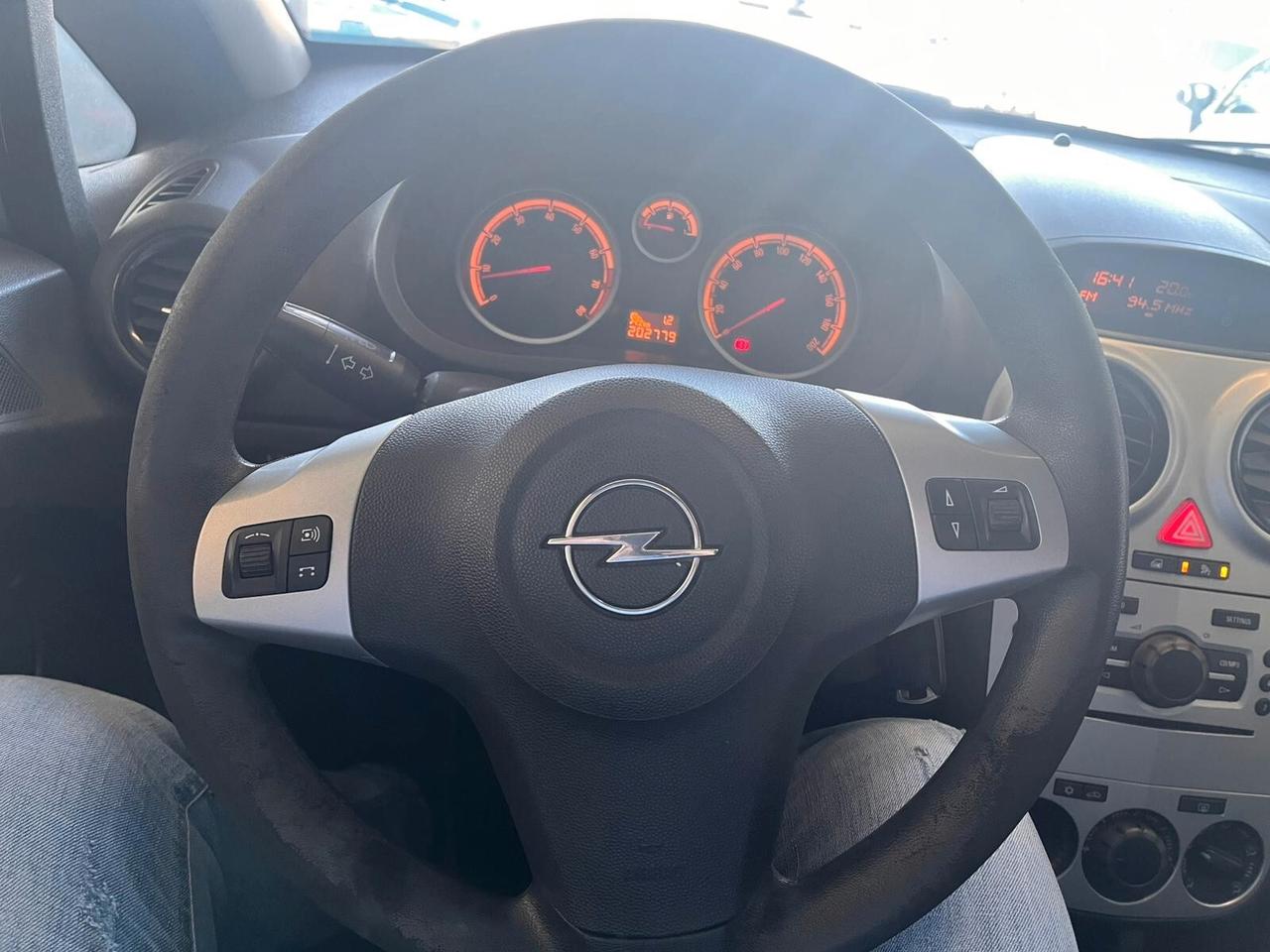 Opel Corsa 1.2 80CV 5 porte GPL-TECH Edition