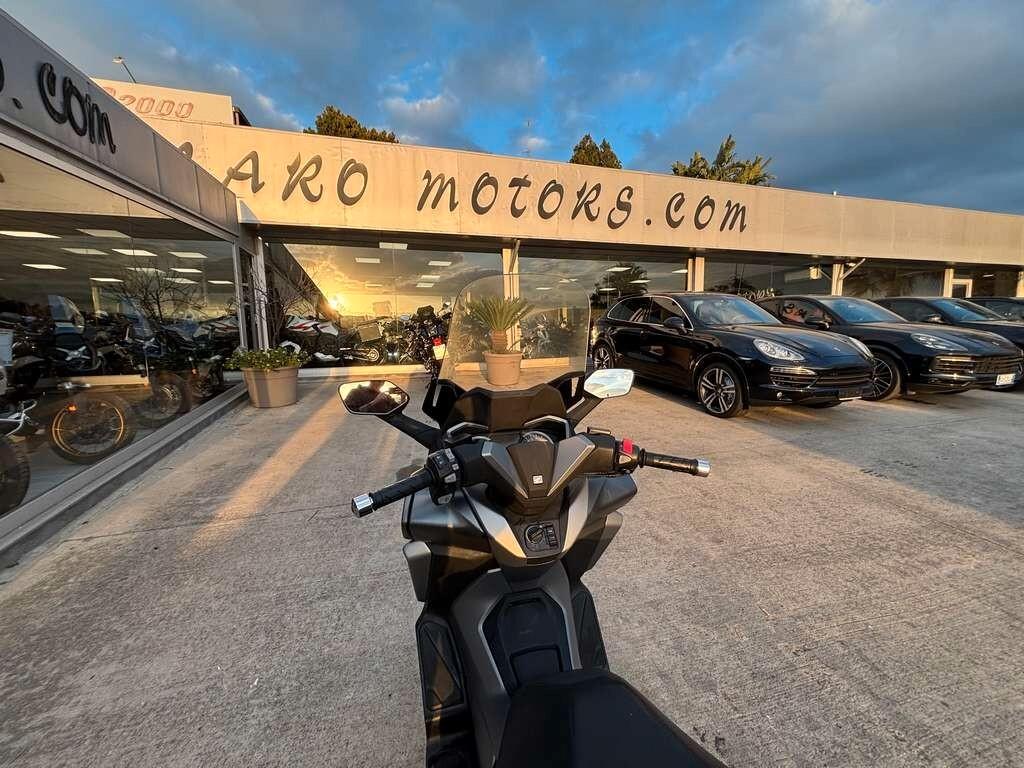 Honda Forza 300 2020/ KM 47.000 Tuo a soli 32 Euro al mese