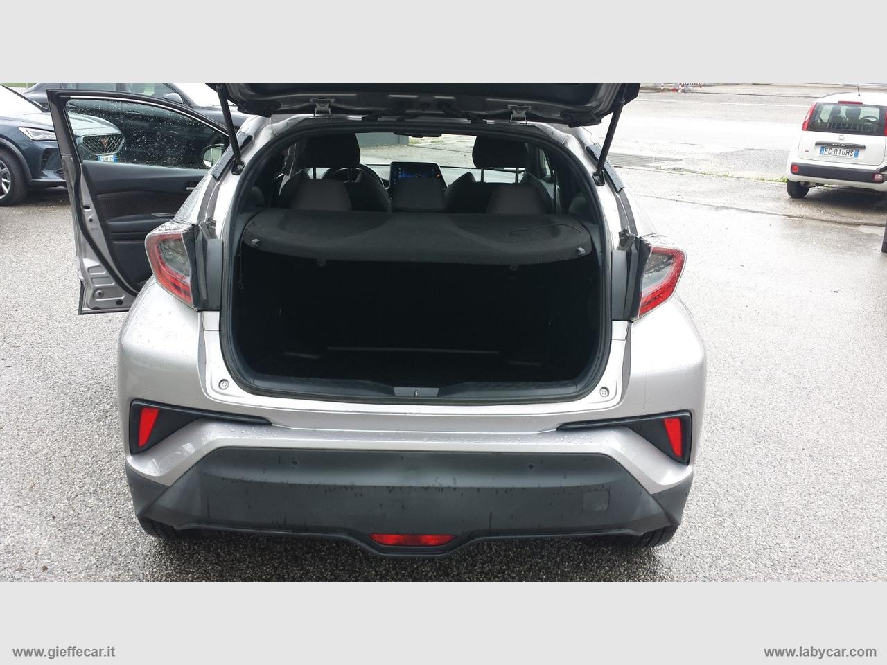 TOYOTA C-HR 1.8 Hybrid E-CVT LOUNGE