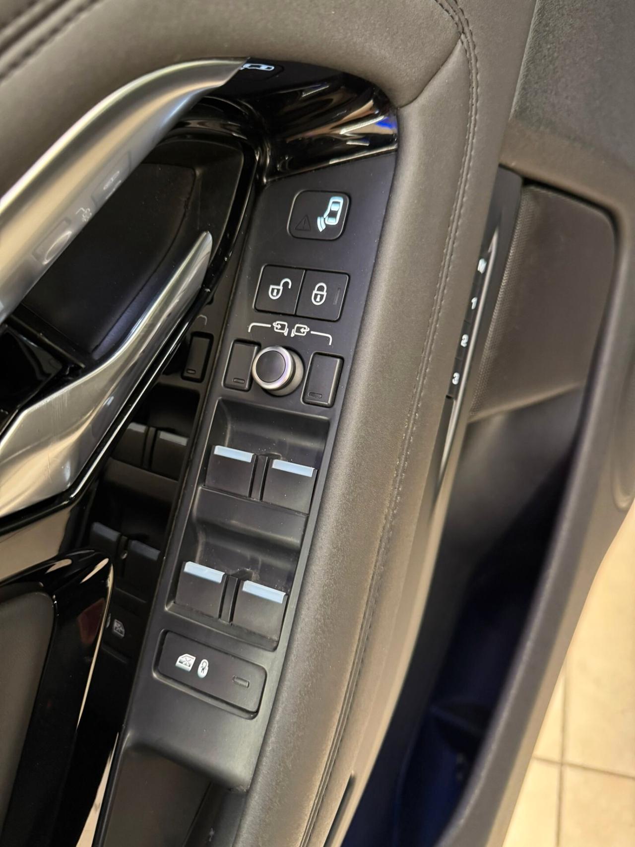 Land Rover Range Evoque 2.0D I4 240 CV AWD Auto R-Dynamic HSE