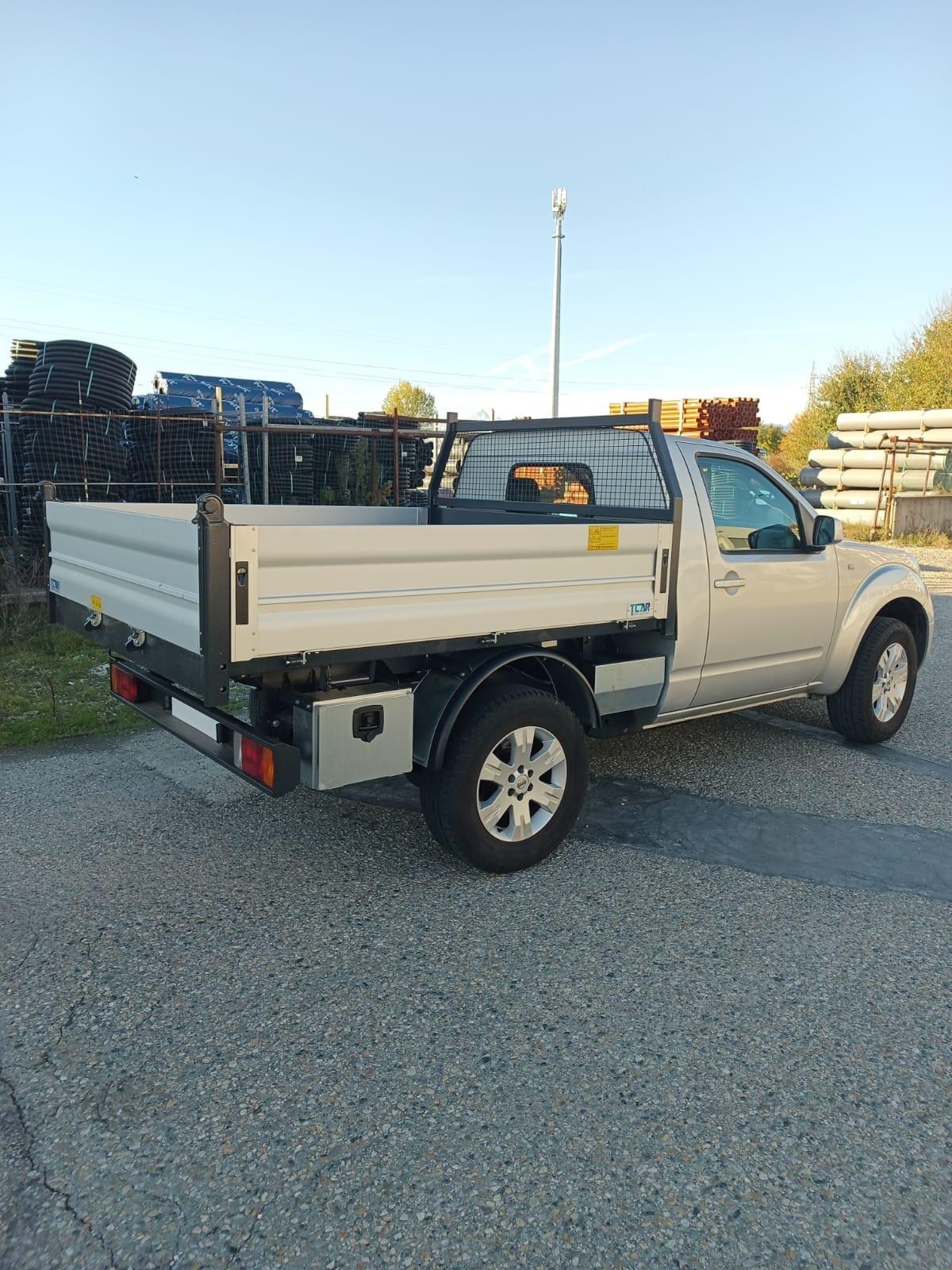 Nissan Navara 2.5 dCi 2 porte King Cab XE
