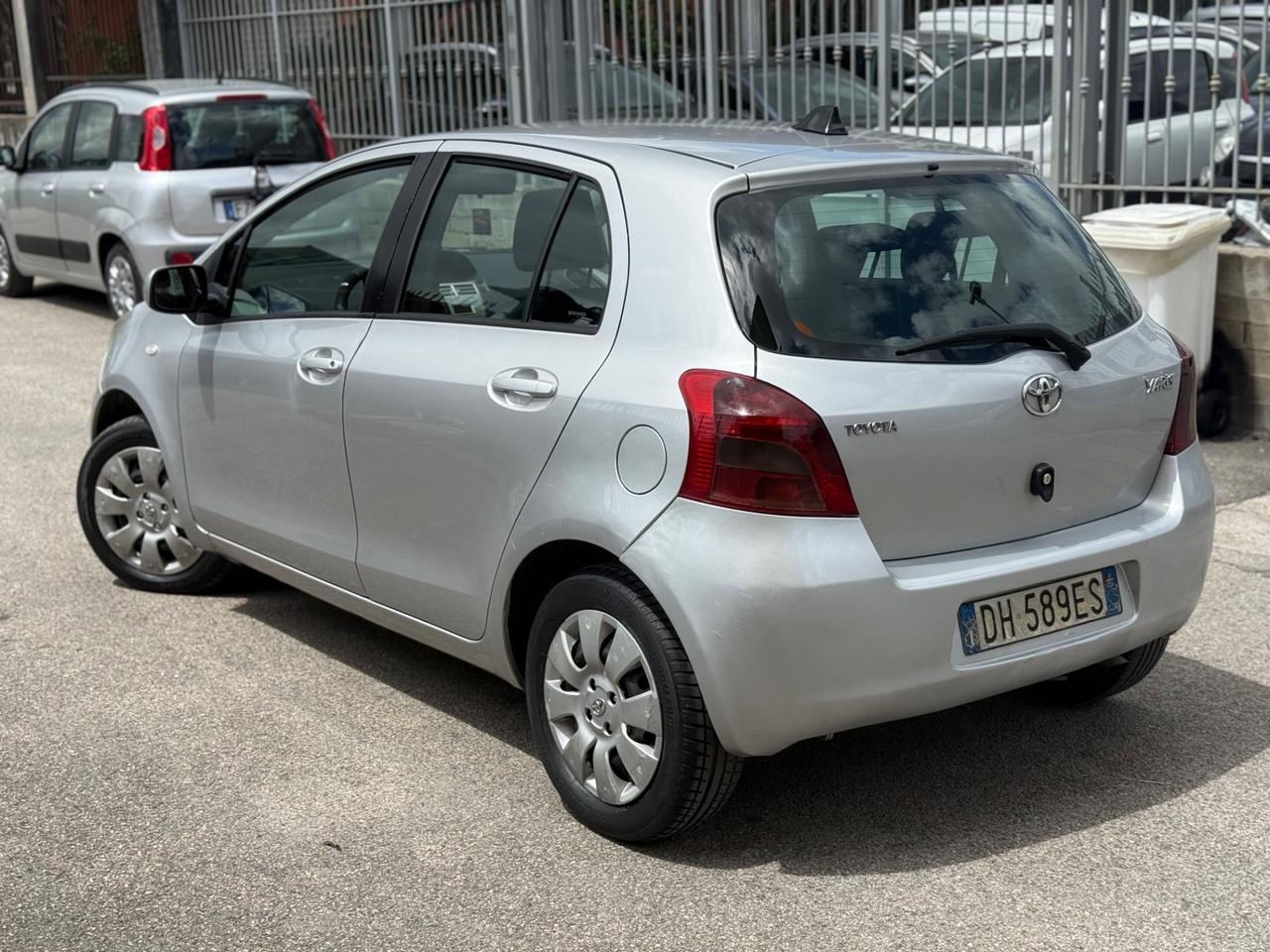 Toyota Yaris 1.4 D-4D 5 porte Sol