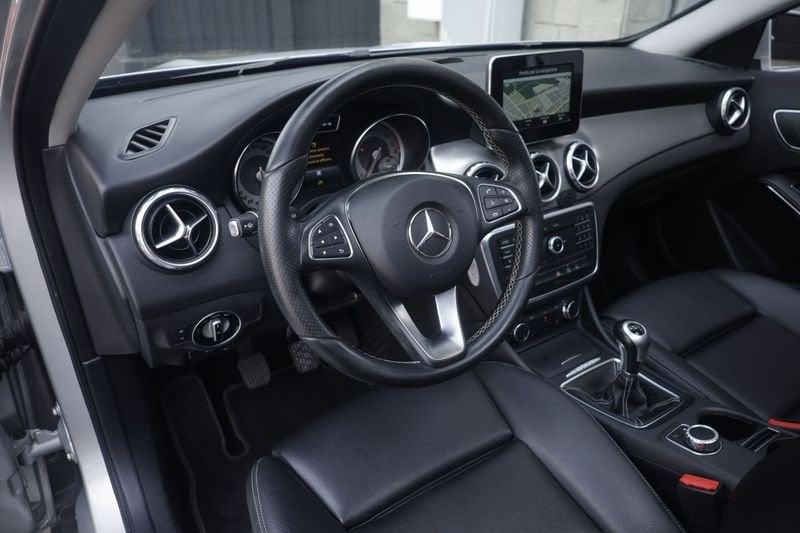 Mercedes-Benz GLA Mercedes-Benz GLA 200 d Enduro Tetto Panoramico Unicoproprietario