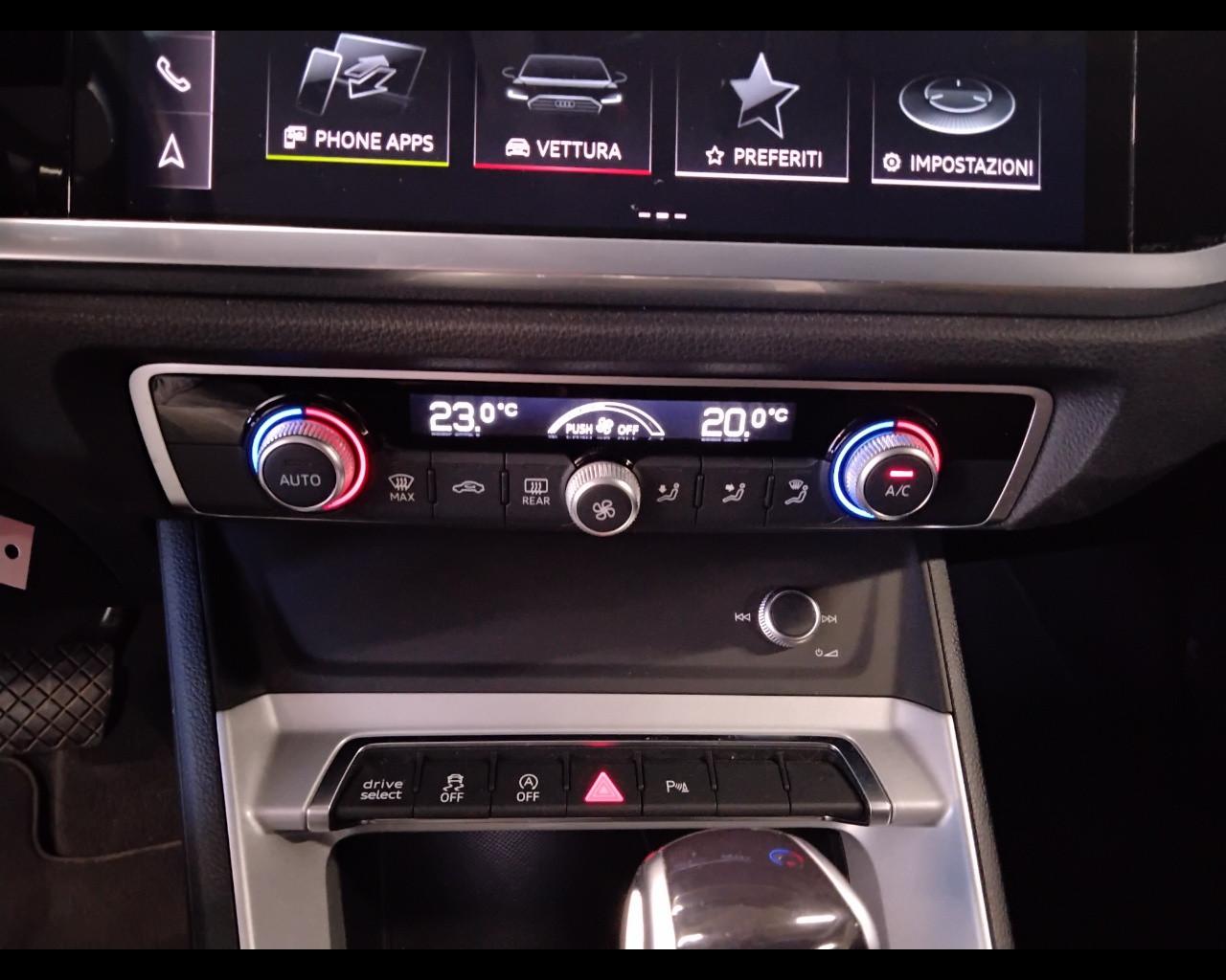 AUDI Q3 I 2019 Sportback - Q3 Sportback 35 2.0 tdi S line edition s-tronic