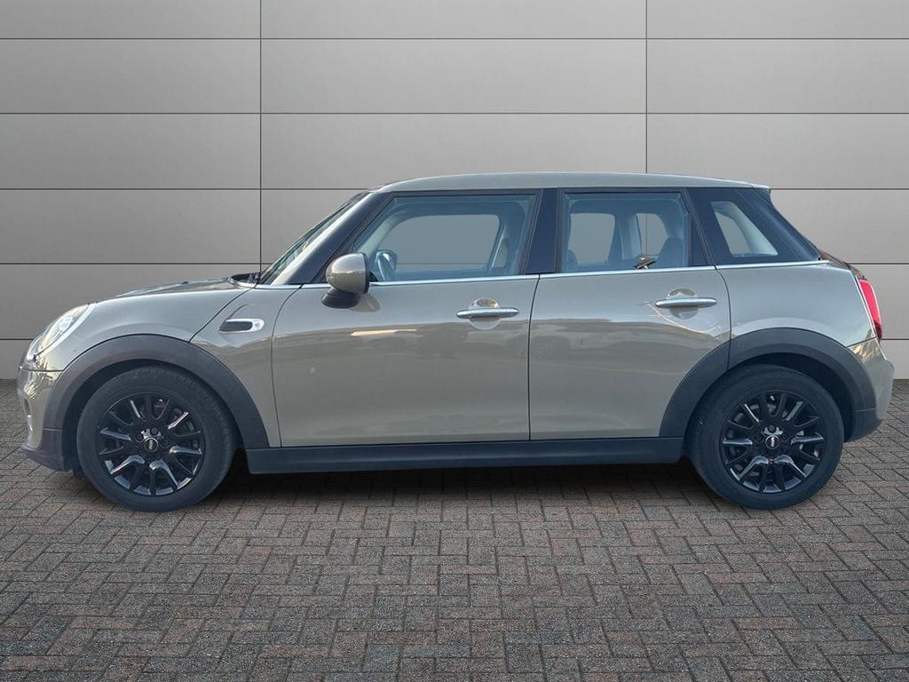 Mini One 1.5 TwinPower Turbo One DCT