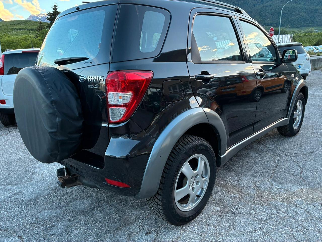 DAIHATSU TERIOS 1.5 4WD SX TOP - GANCIO TRAINO