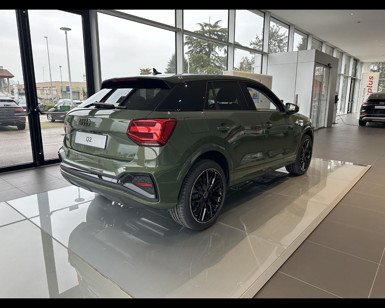 AUDI Q2 35 TFSI S-TRONIC IDENITY BLACK