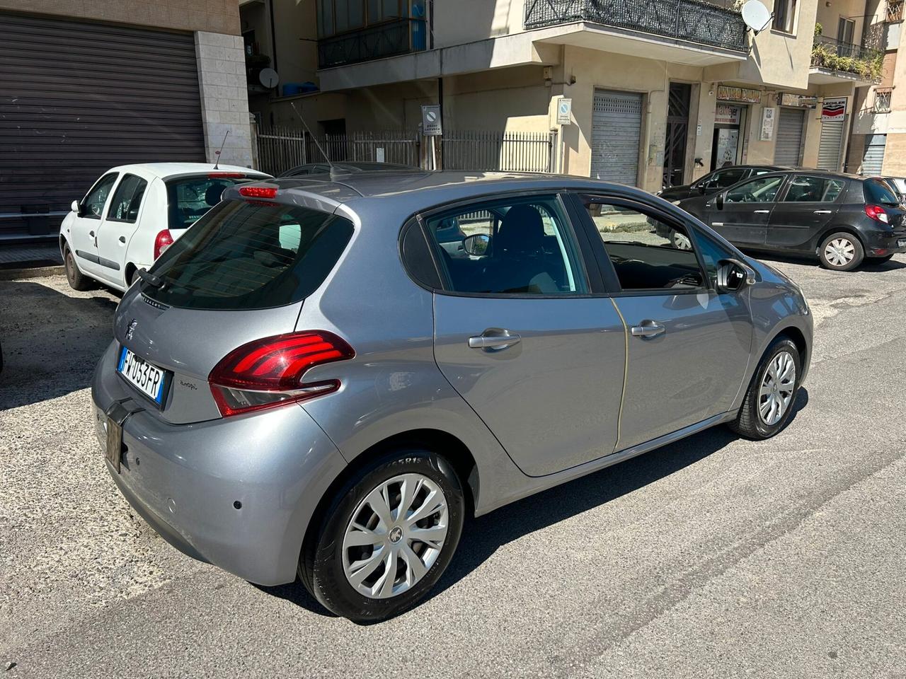 Peugeot 208 PureTech Turbo 110 EAT6 S&S 5 porte Allure