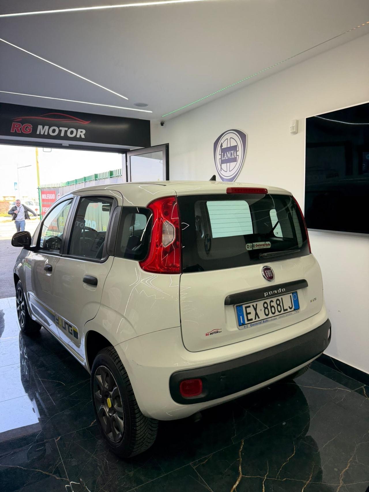 Fiat Panda 0.9 TwinAir Turbo Natural Power Young