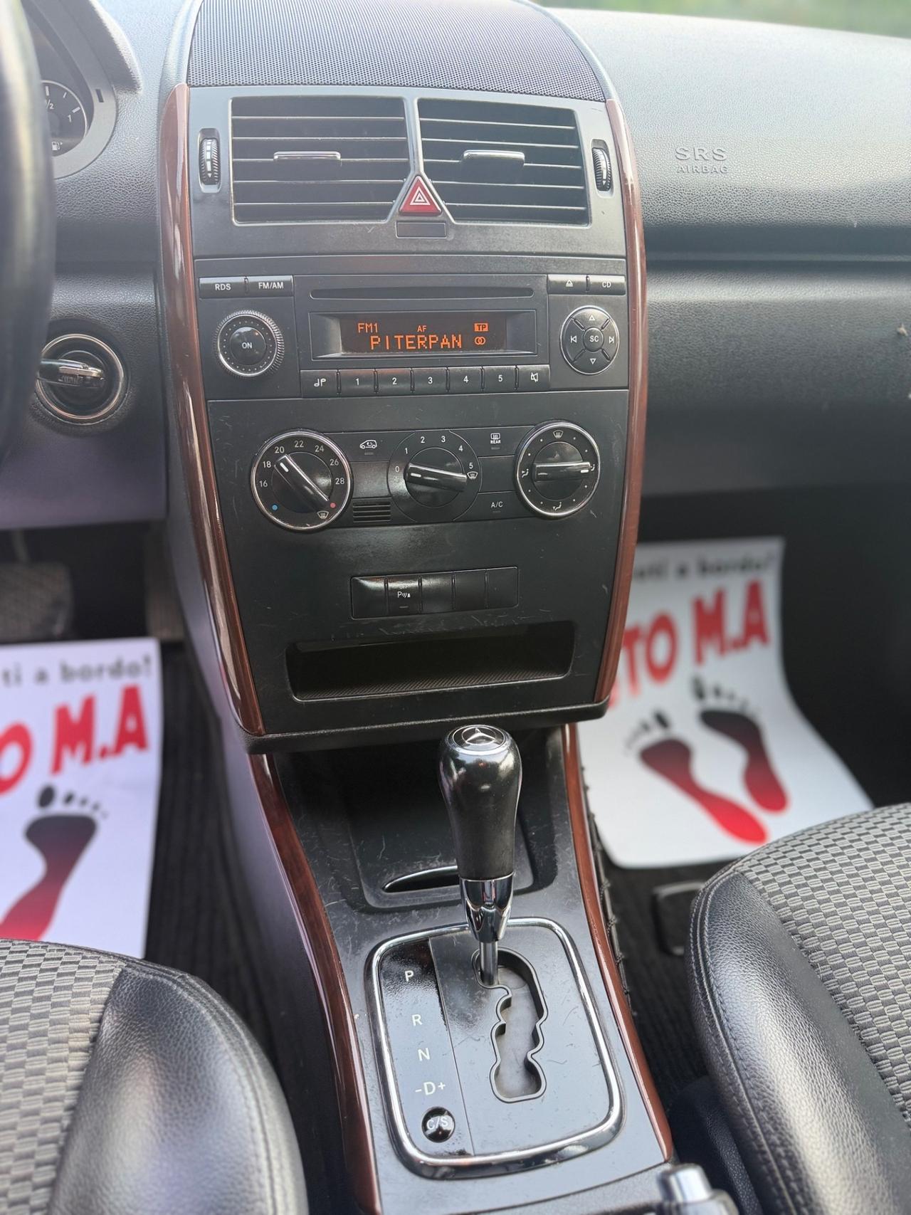 MERCEDES CLASSE A180 2010 cambio automatico ok neopatentati ! ! !