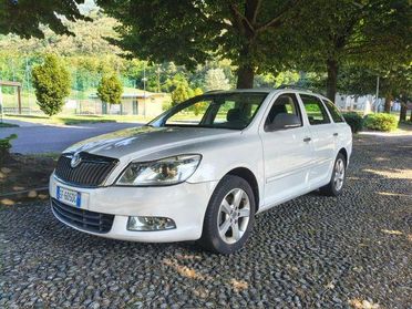 SKODA Octavia 1.6 TDI CR F.AP. Wagon Comfort