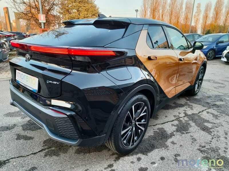 Toyota C-HR 2.0 phev Lounge Premiere fwd e-cvt