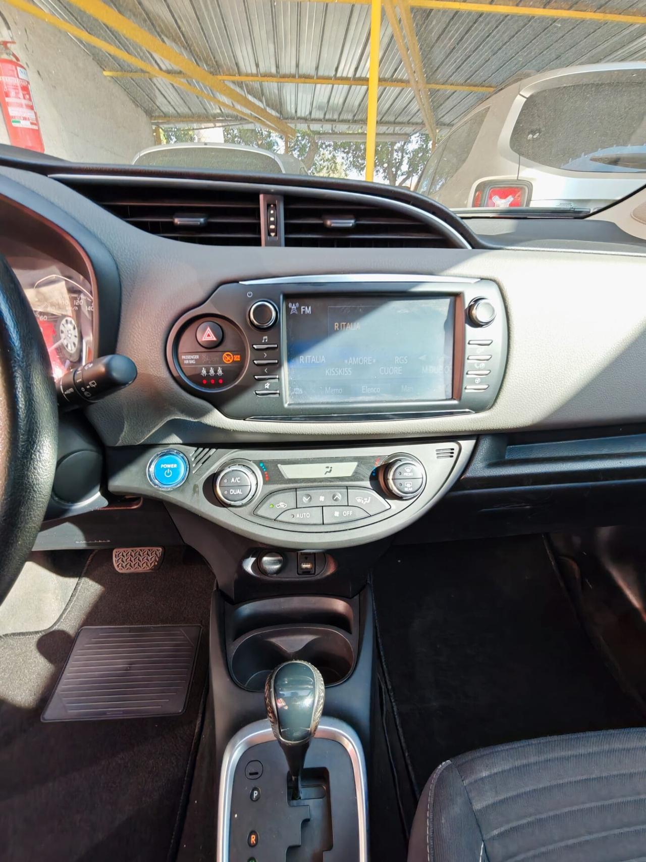 Toyota Yaris 1.5 Hybrid 5 porte Business