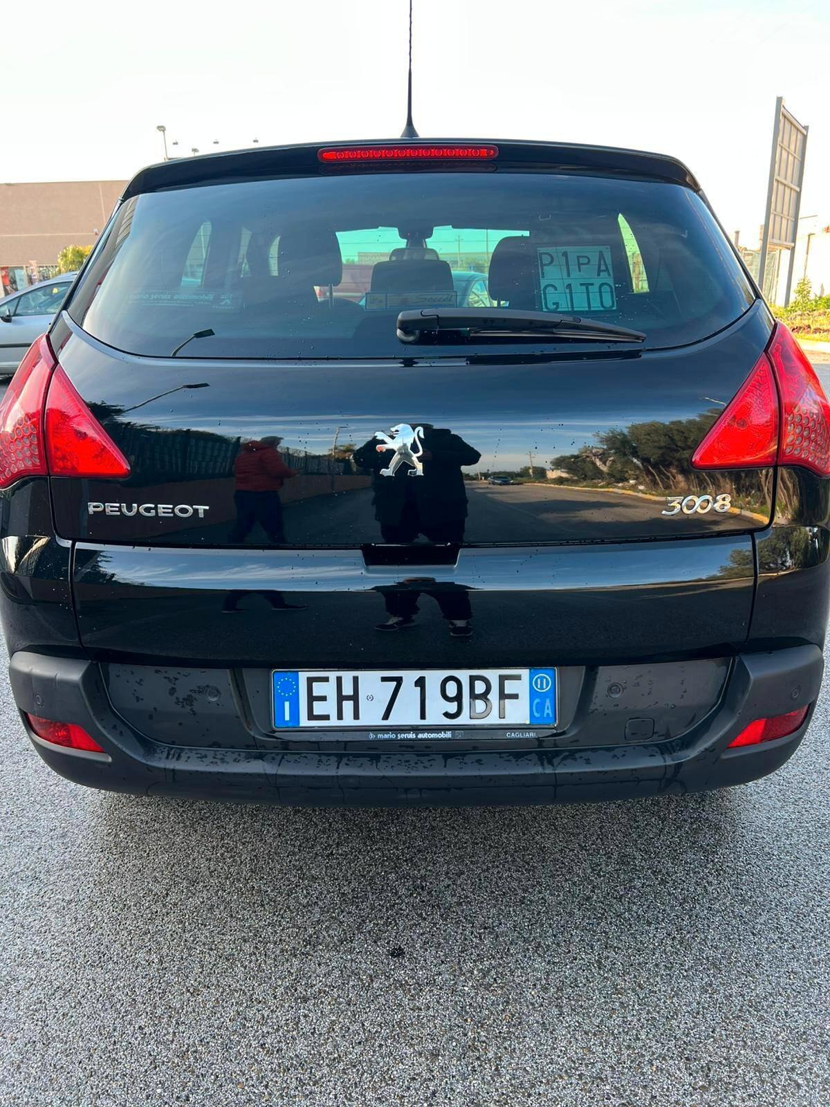 Peugeot 3008 1.6 HDi 112CV cambio robotizzato Business