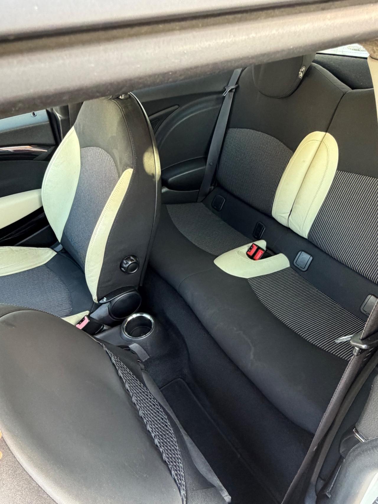 Mini 1.6 16V Cooper D