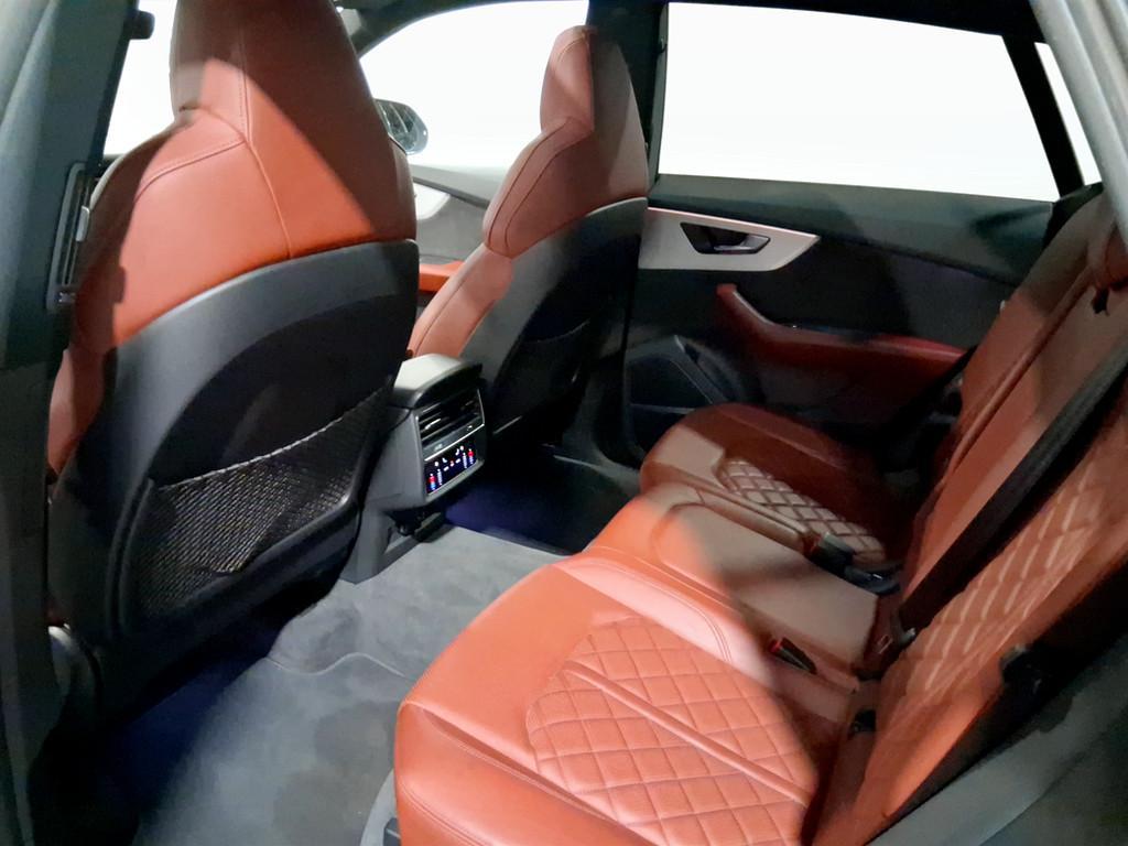 Audi Q8 S8 4.0 tfsi quattro tiptronic