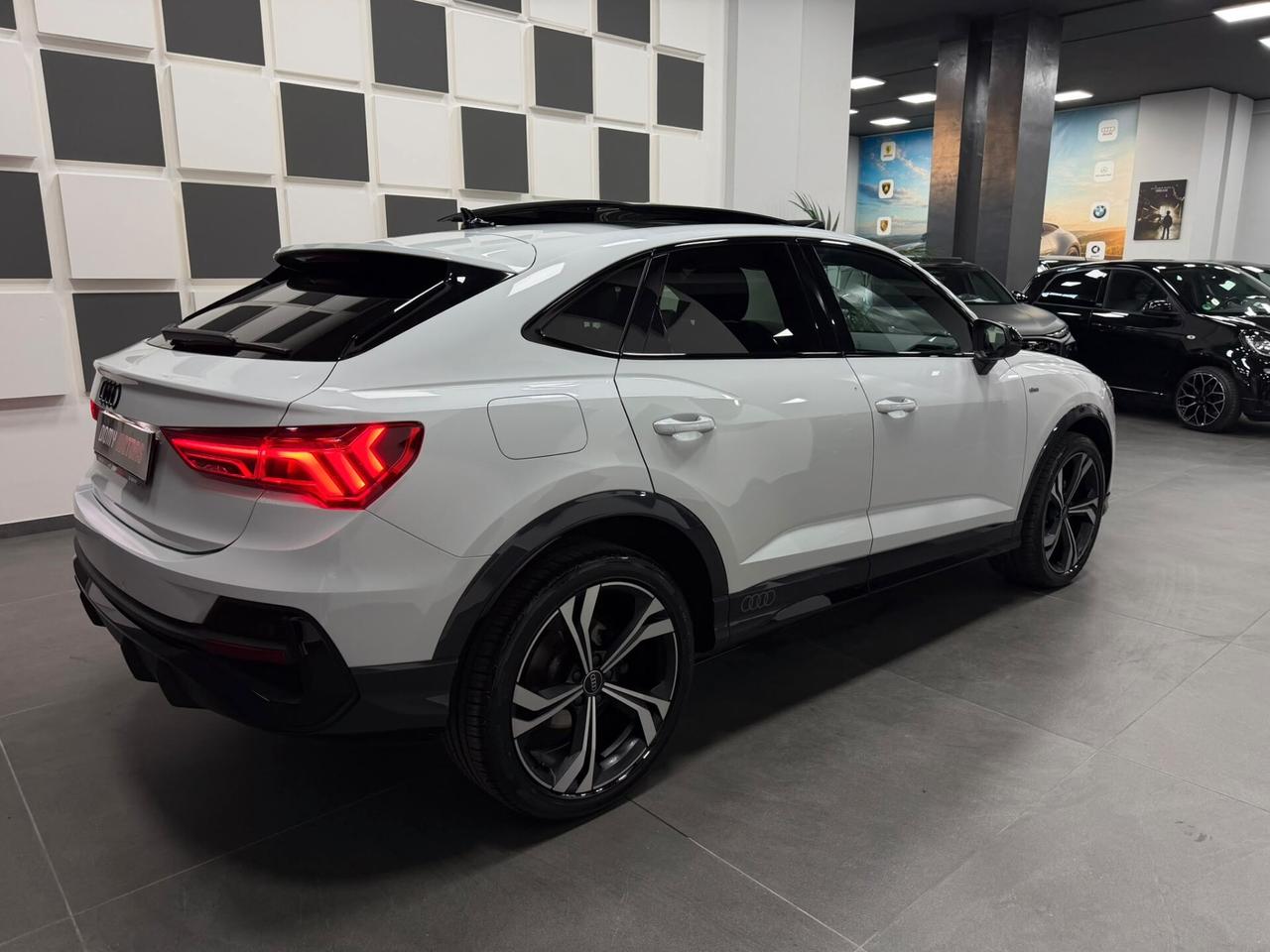 Audi Q3 SPORTBACK 35 TDI S tronic line edition