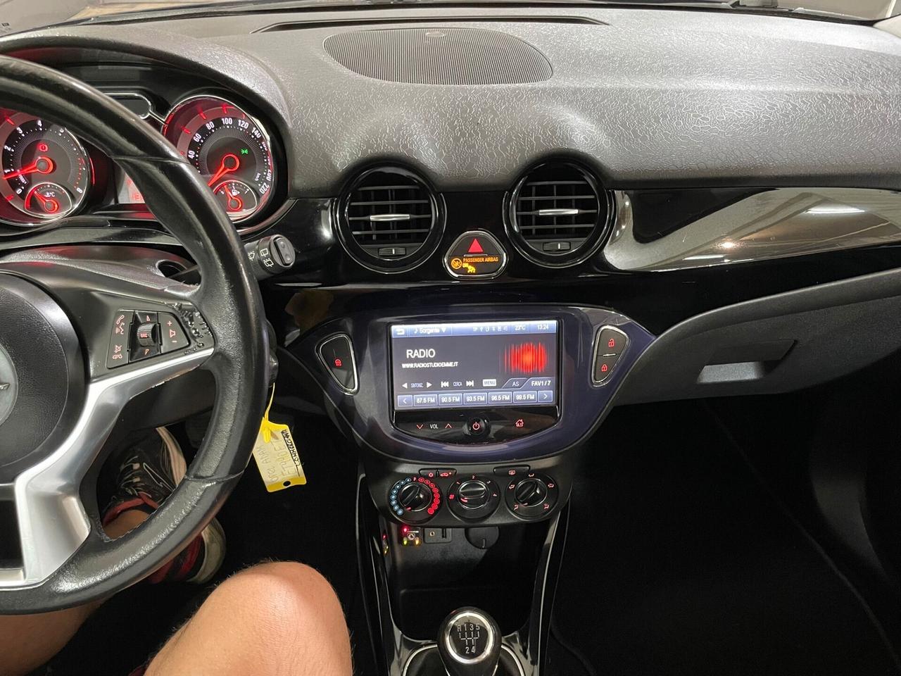 Opel Adam 1.2 70 CV White/Black Link GPL