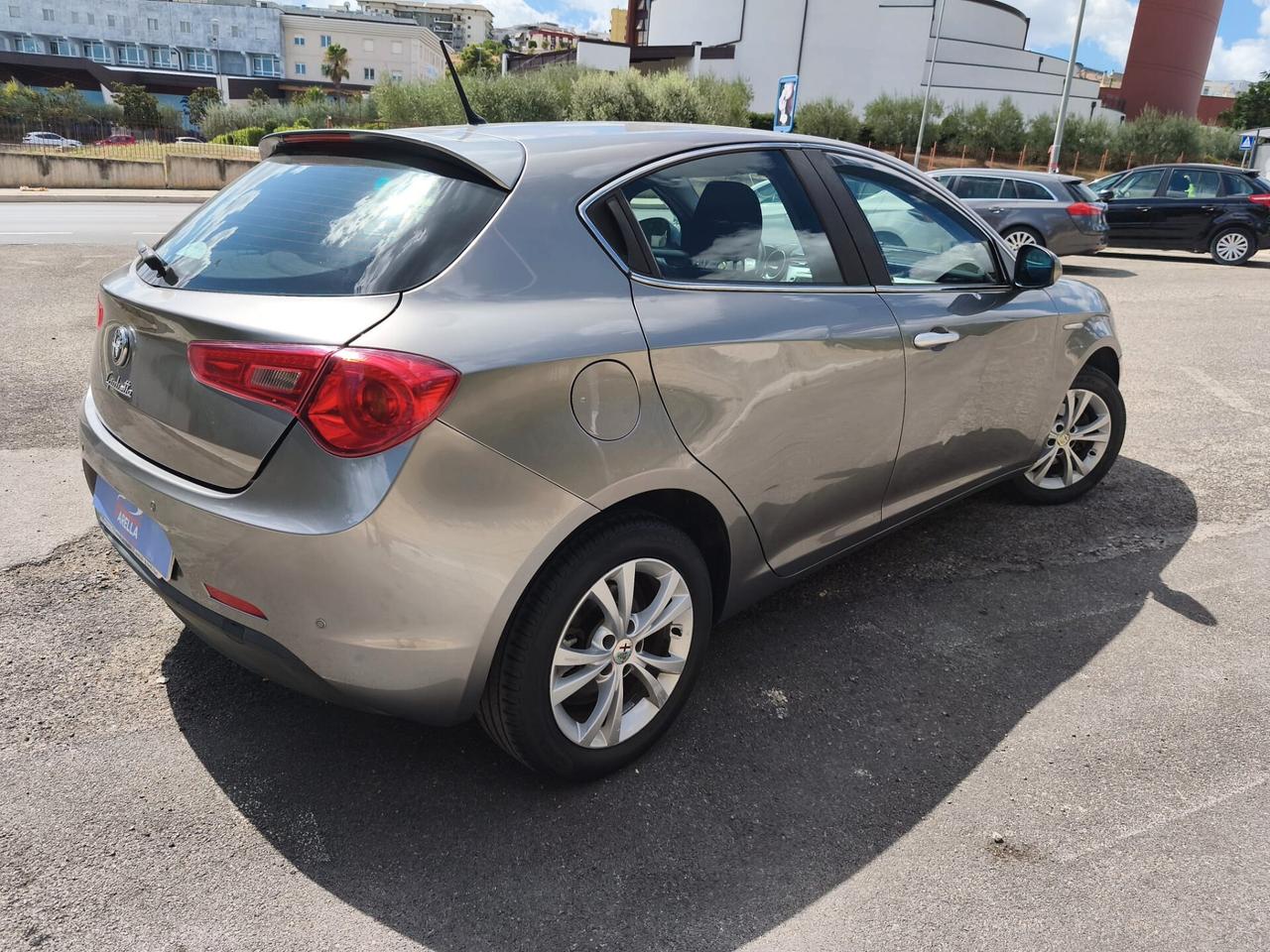 Alfa Romeo Giulietta 1.6 JTDm-2 105 CV Exclusive