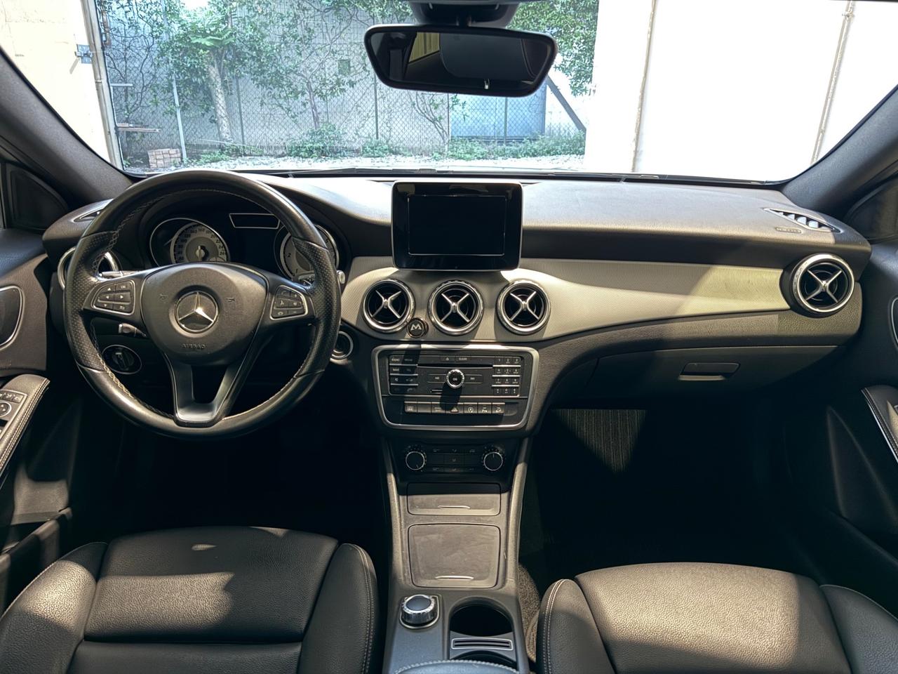 Mercedes-benz GLA 220 4MATIC PREMIUM