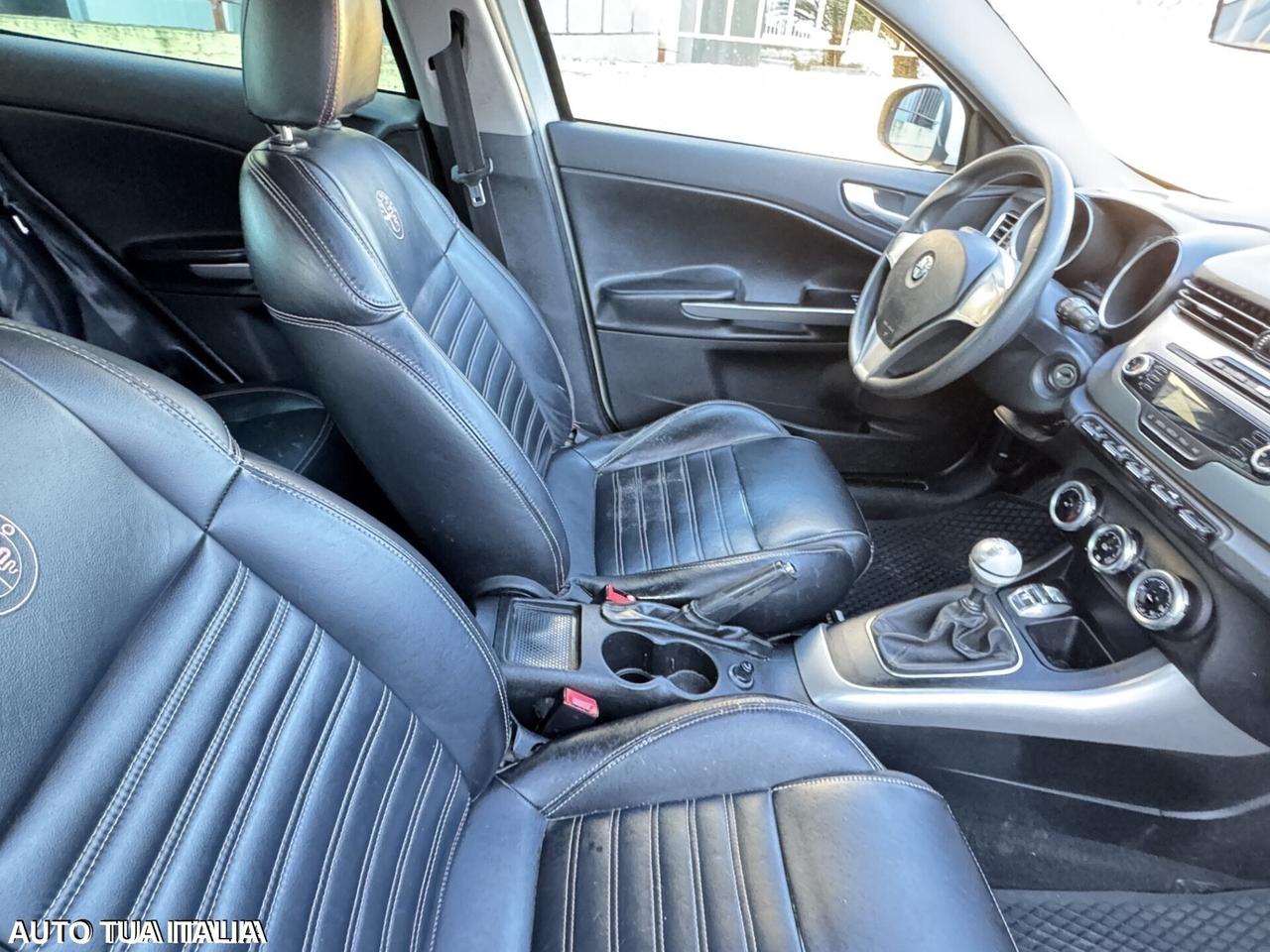 ALFA ROMEO GIULIETTA 1.6 SPORT INTERNI IN PELLE