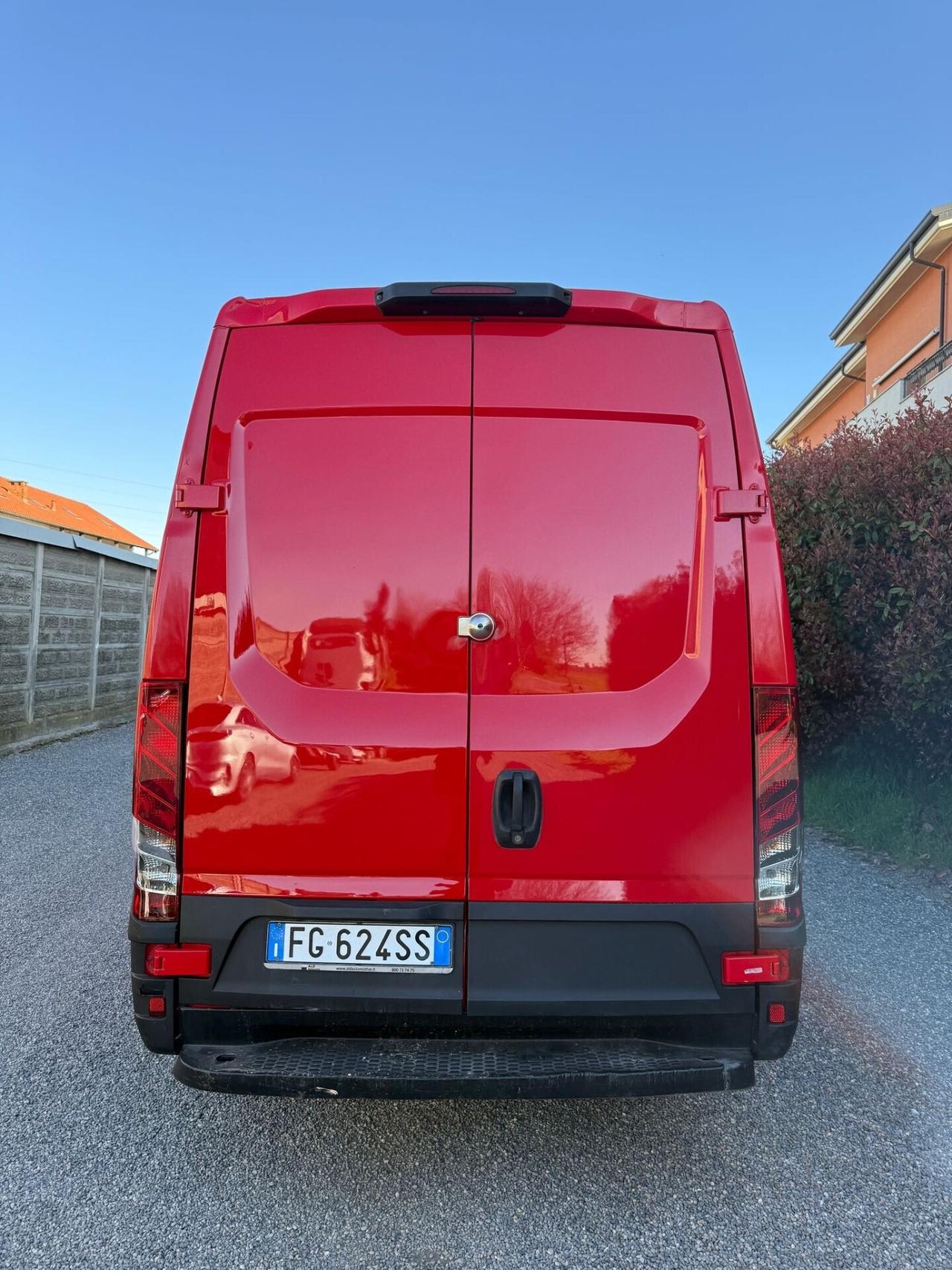 Iveco Daily 33S12 2.3 HPT PM-TM Furgone