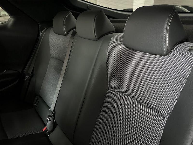 Toyota C-HR 2.0 HV E-CVT Lounge