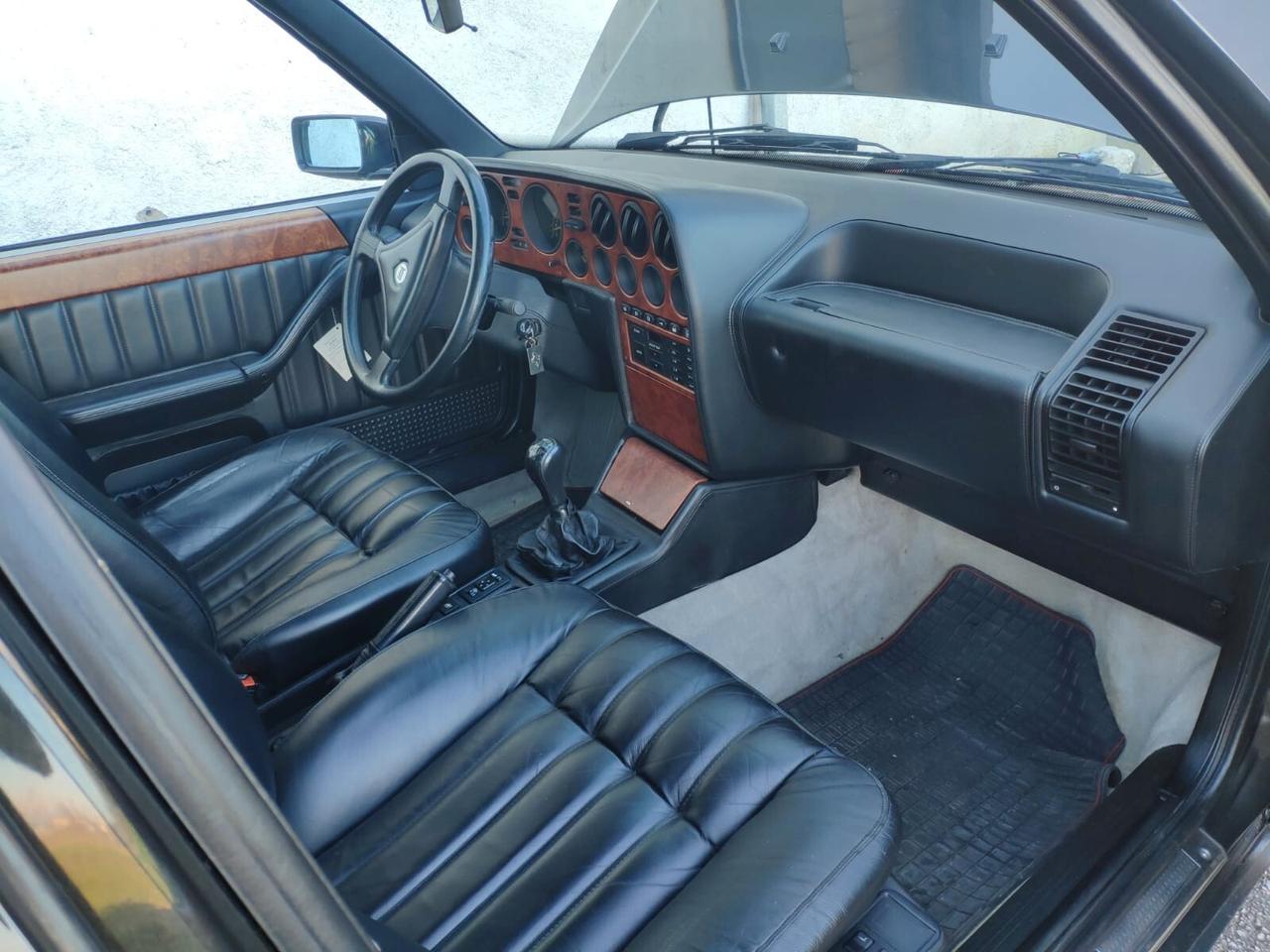 Lancia Thema 8.32 cat