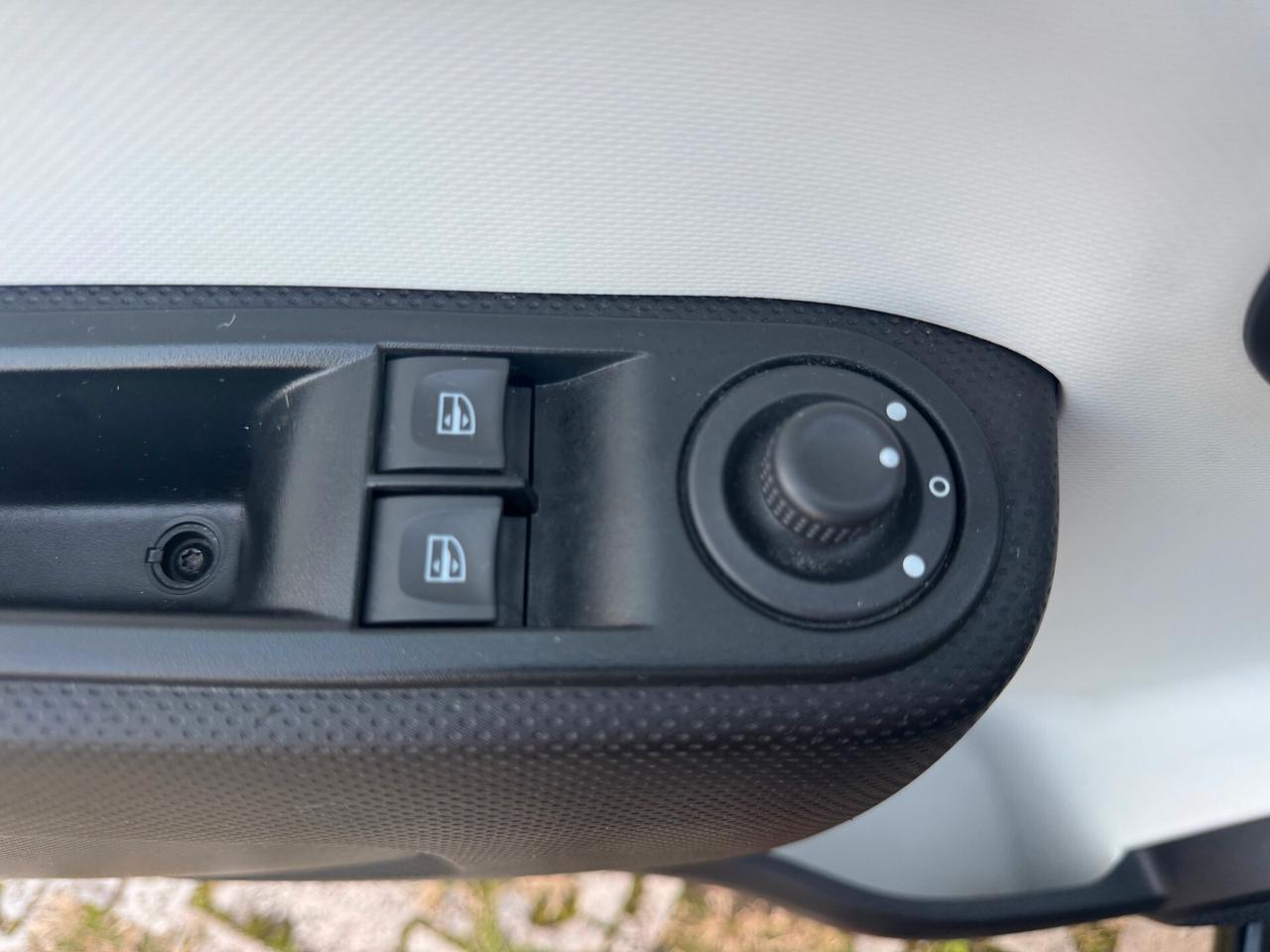 Renault Twingo 1.0cc SCe 65cv Equilibre