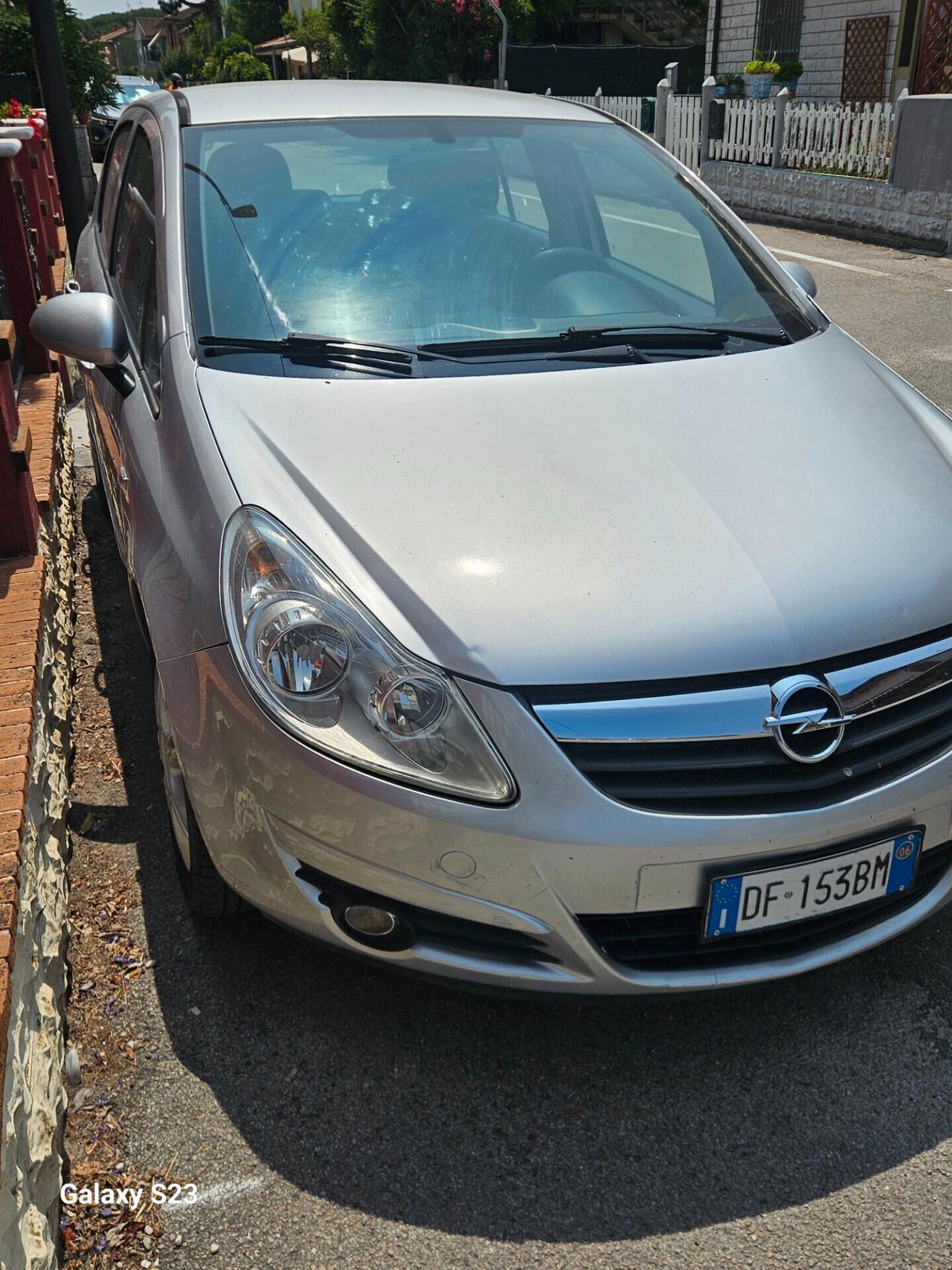 Opel Corsa 1.2 5 porte Easytronic Enjoy