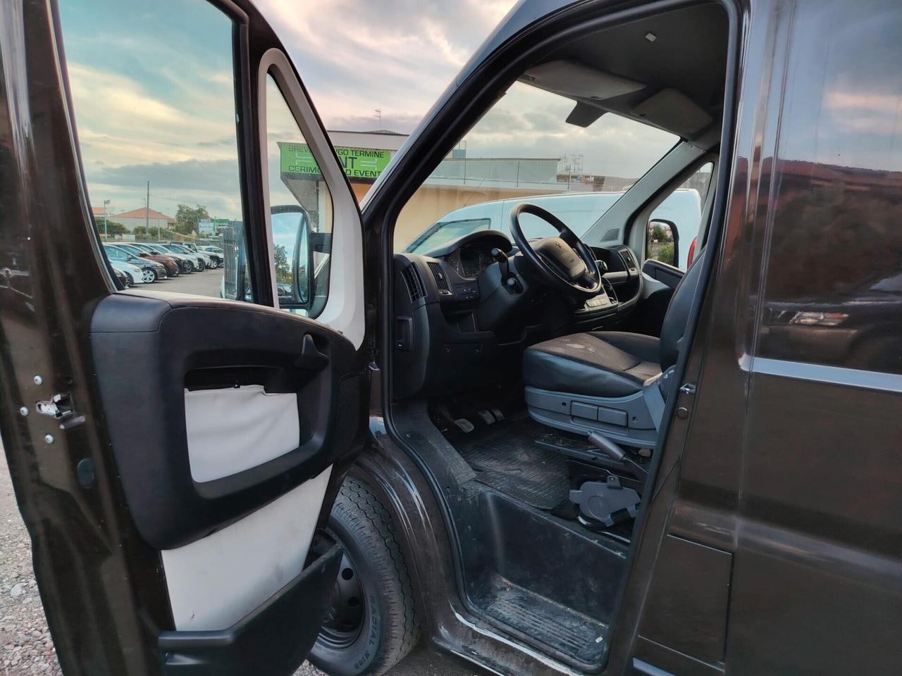 Peugeot Boxer 2.0 BlueHDi 330 L2H2 Pro 130