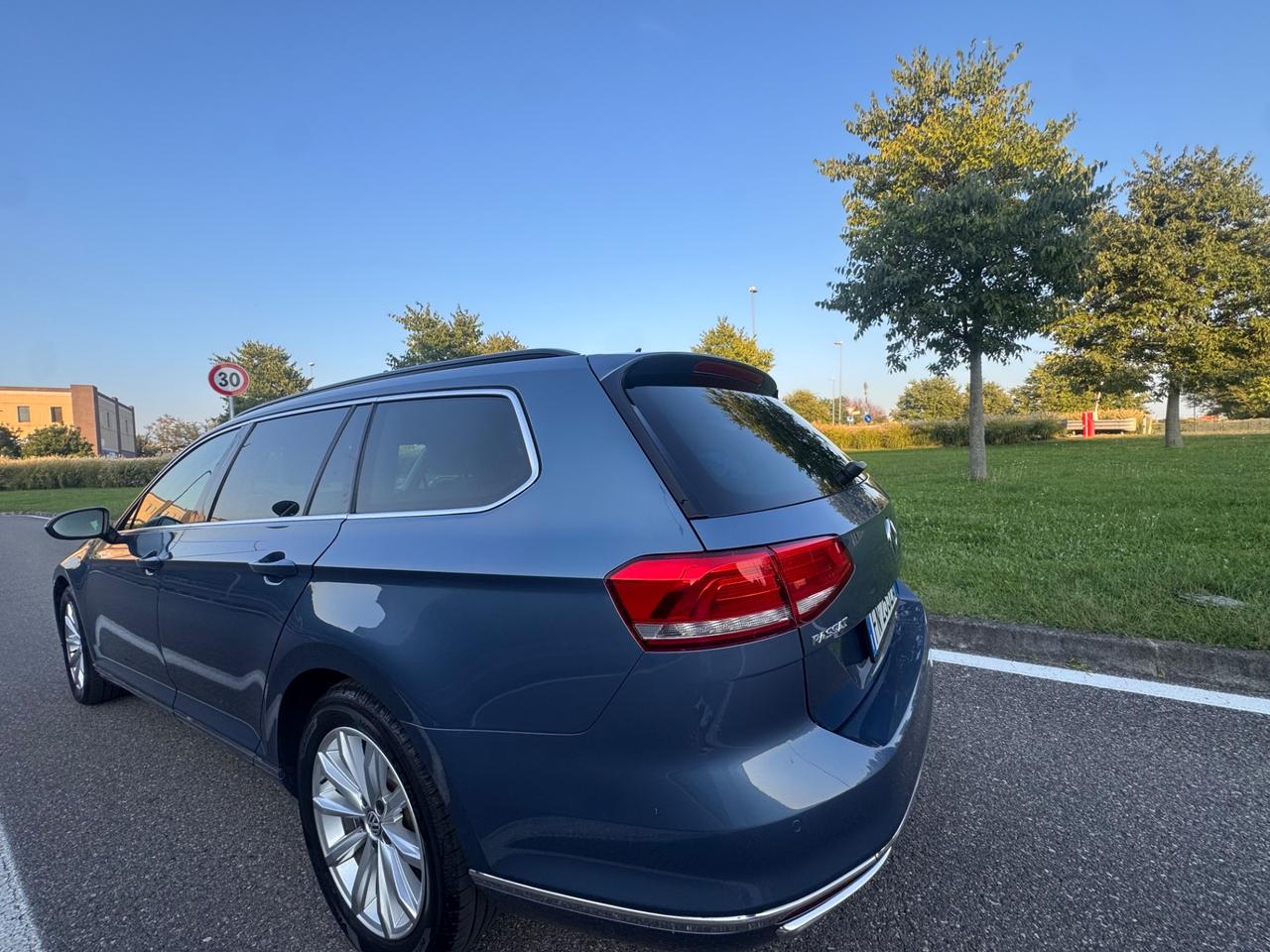 Volkswagen Passat Variant 2.0 TDI DSG Executive BlueMotion Tech.