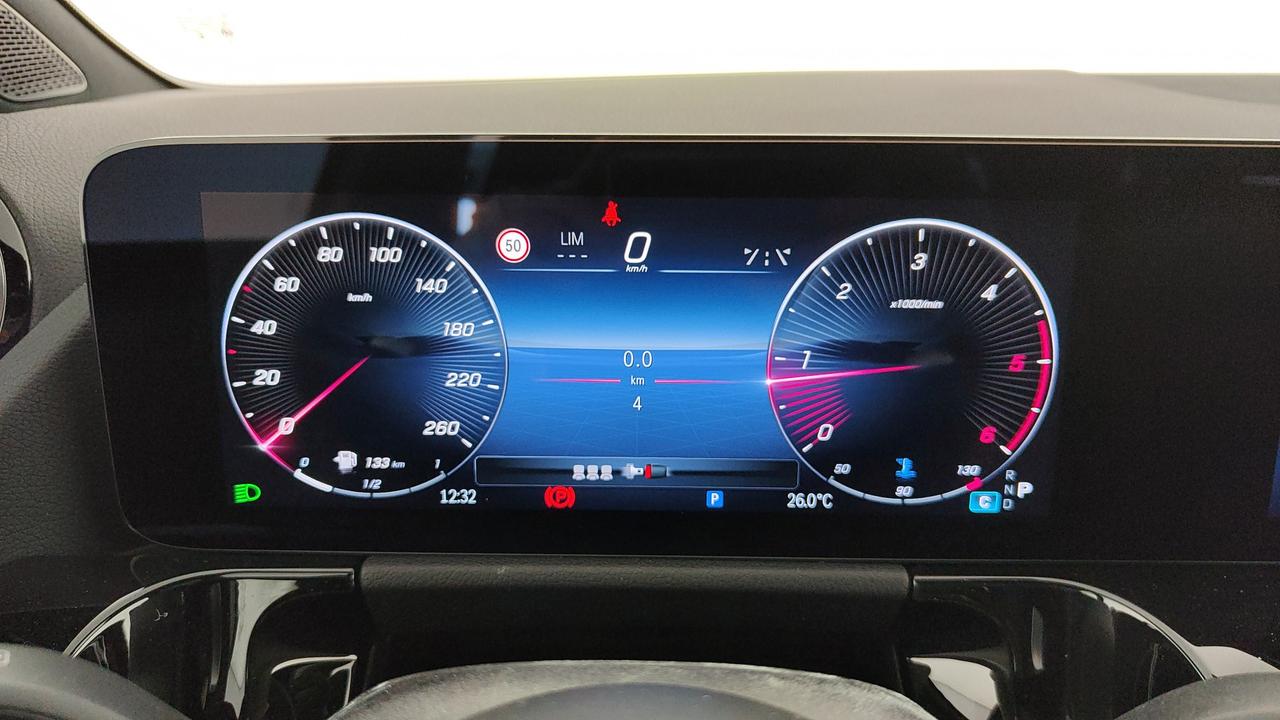 Mercedes-Benz GLA 200 d automatic