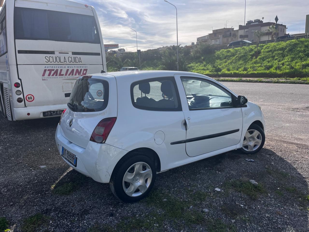 Renault twingo 1.2 benzina 2009 neopatentati