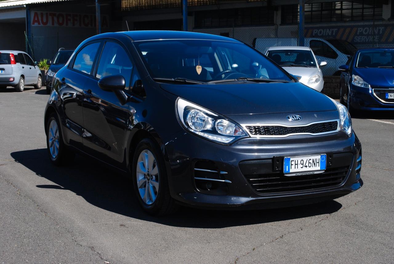 Kia Rio 1.1 CRDi 75 CV OK NEOPATENTATI