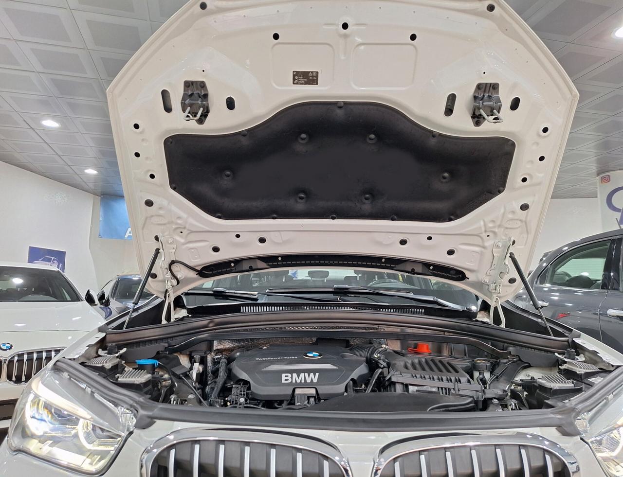 Bmw X1 sDrive18d xLine PERMUTO