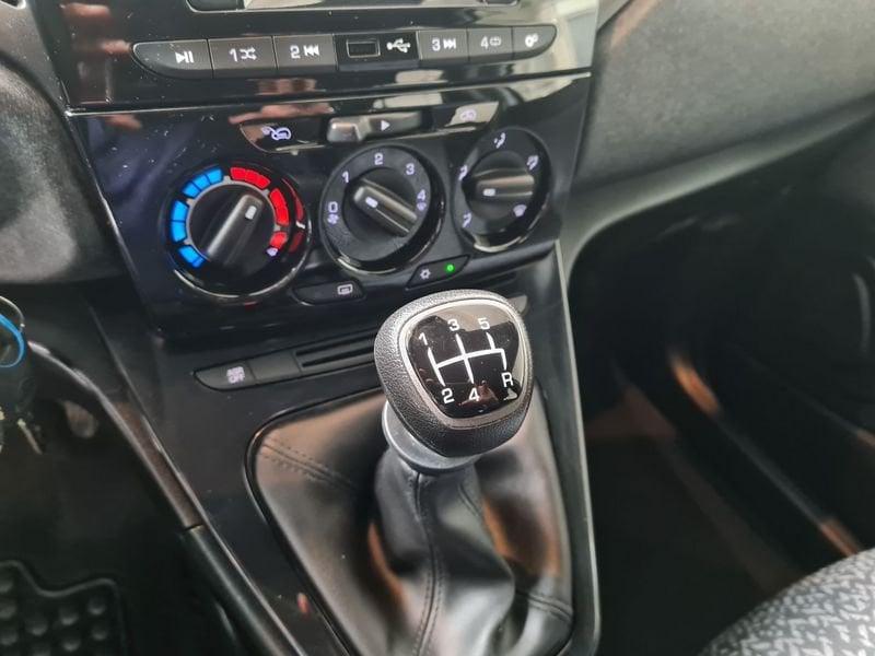 Lancia Ypsilon 1.2 69cv Elefantino Blu