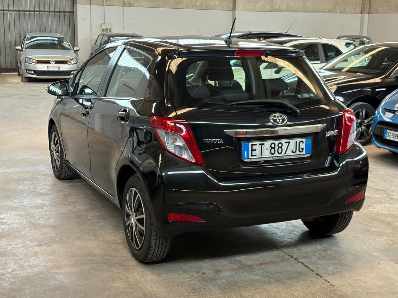 Toyota Yaris 1.0 5 porte Lounge