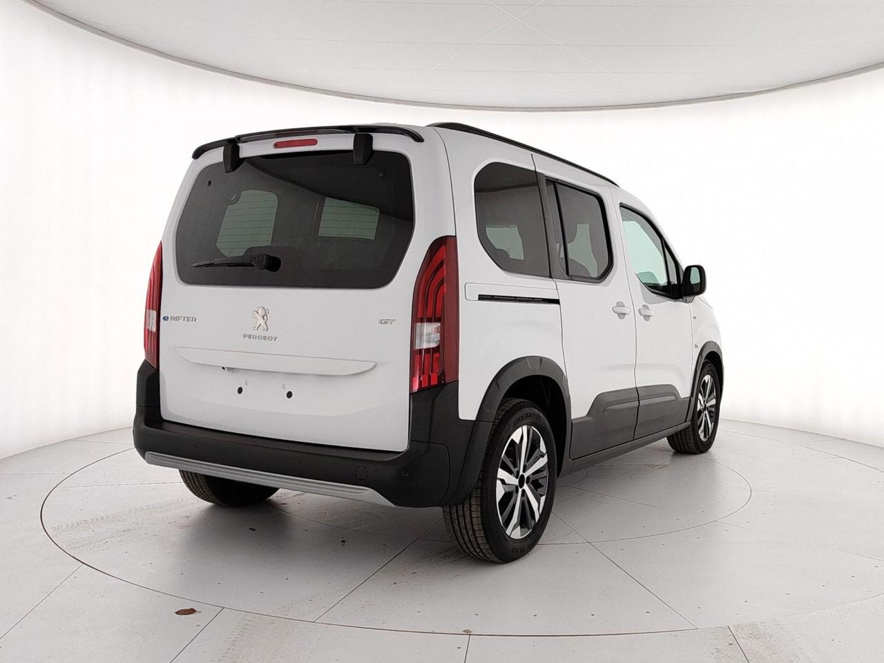 Peugeot Rifter e-Rifter motore elettrico 136 CV 50kWh GT Standard