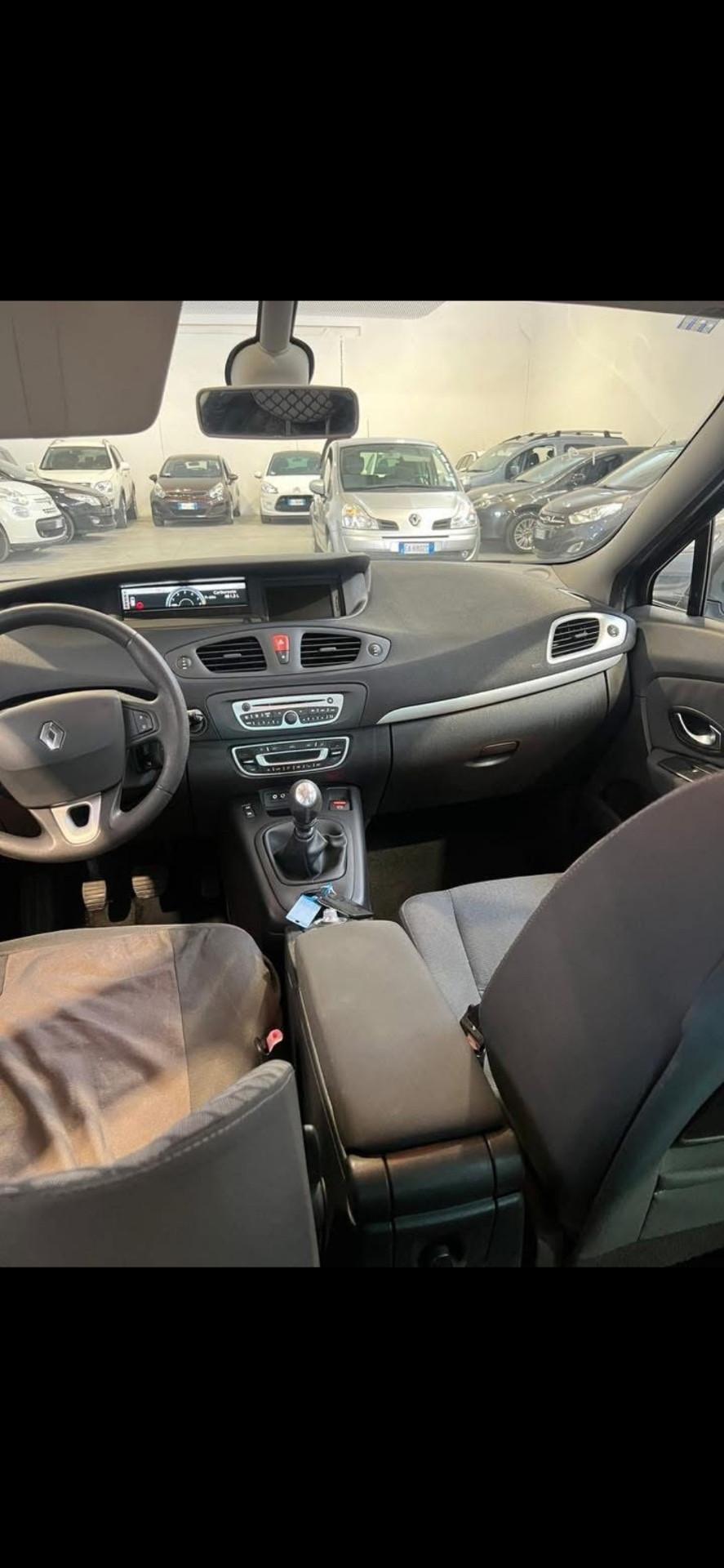 Renault Scenic Scénic 1.9 dCi 130CV Luxe