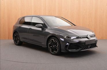 VOLKSWAGEN Golf 8ª serie Golf 1.5 eTSI 150 CV ...