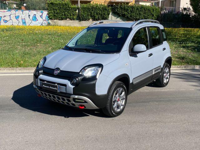 FIAT Panda CROSS 0.9 TwinAir Turbo S&S 4x4 5 POSTI