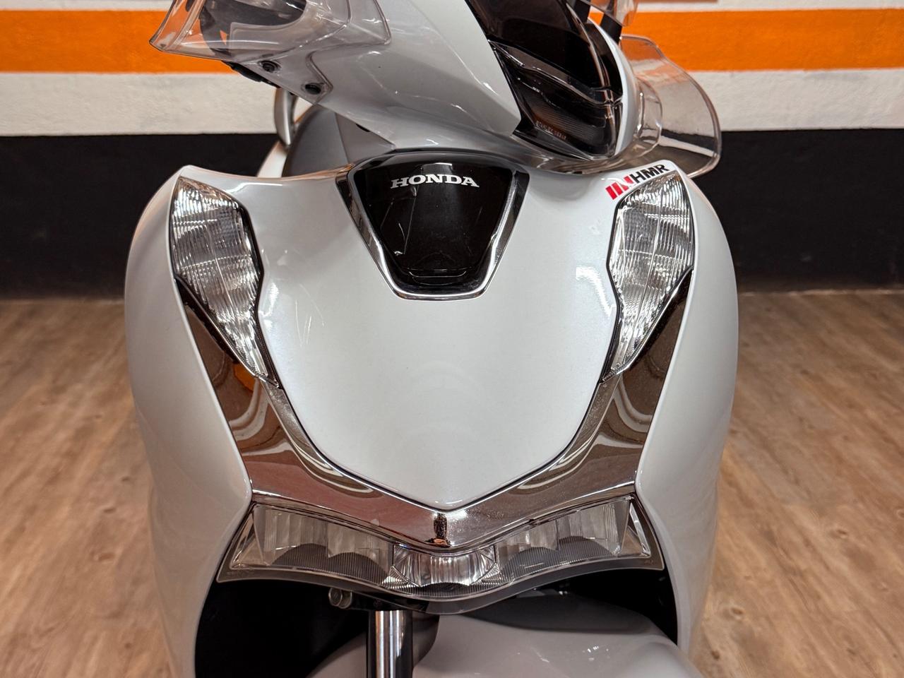 SPETTACOLARE HONDA SH 150 ABS UNICO PROPRIETARIO CON SOLI 6.415 KM