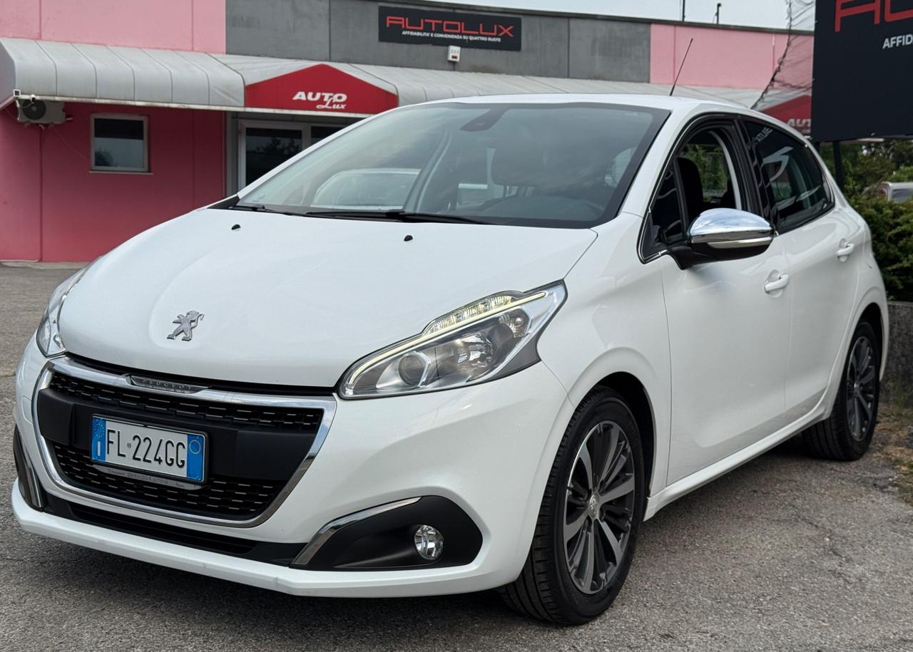Peugeot 208 BlueHDi 75 5 porte black line 2017
