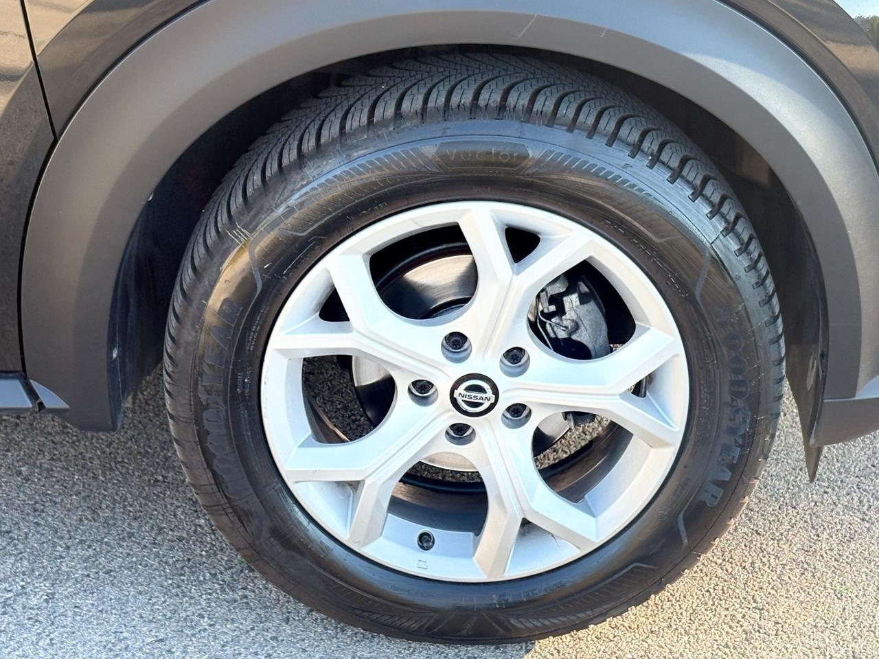 Nissan Juke 1.0 DIG-T DCT N-Connecta FULL/LED