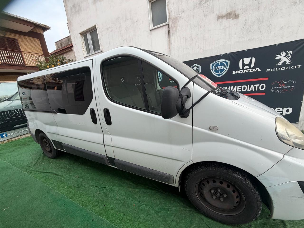 Renault Trafic 2008 2.0 dCi 9 POSTI LEGGI TUTTO!