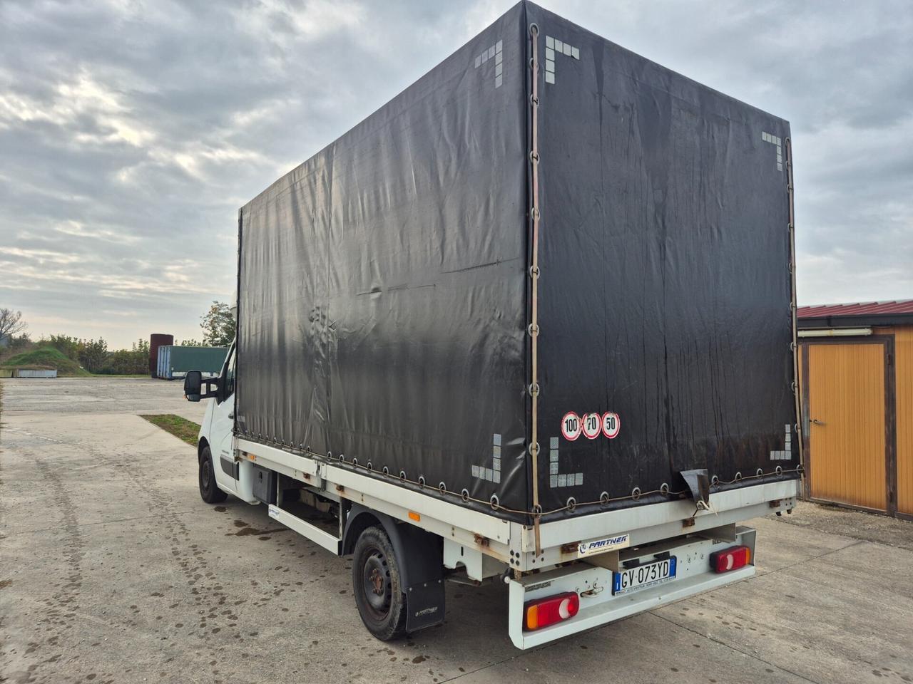 Renault Master 2.3 DCI 120 KILOWATT